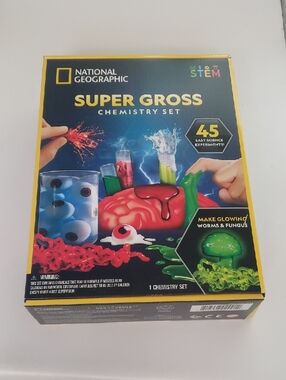 Brand new "National Geographic" Super Gross Chemistry Set